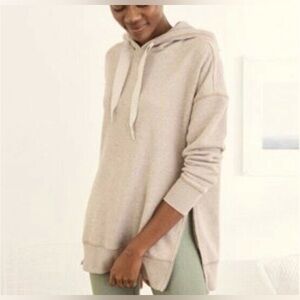 Aerie City street Side Zip cream color size Medium